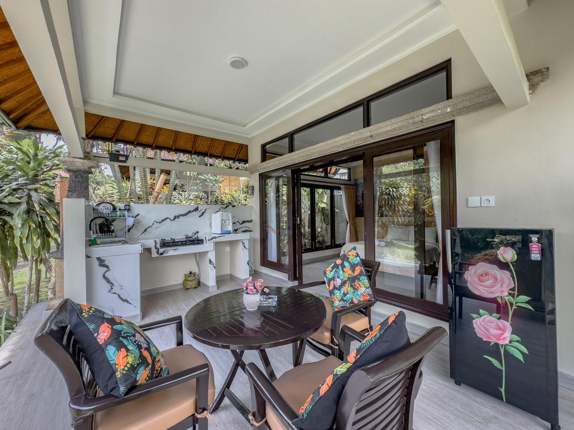 Senyum Perkemahan Canggu (Bali)